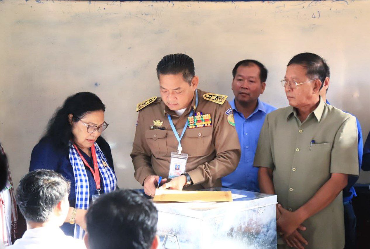 You are currently viewing ថ្នាក់ដឹកនាំខេត្តត្បូងឃ្មុំ អញ្ជើញបើកវិញ្ញាសាប្រឡងបាក់ឌុបទាំង១០មណ្ឌលទូទាំងខេត្តត្បូងឃ្មុំ ដែលមានបេក្ខជនសរុបប្រមាណ៦ពាន់នាក់