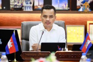 Read more about the article ឯកឧត្តមអភិសន្តិបណ្ឌិត ស សុខា ឧបនាយករដ្ឋមន្ត្រី រដ្ឋមន្ត្រីក្រសួងមហាផ្ទៃ អញ្ជើញបើកកិច្ចប្រជុំតាមរយៈប្រព័ន្ធបញ្ជូន រូបភាព