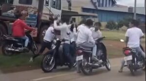 Read more about the article ក្រុមក្មេងទំនើង ១ ក្រុម ប្រើហិង្សា លើយុវជនម្នាក់ នៅតាមផ្លូវសាធារណៈ ត្រូវបាននគរបាលខេត្តត្បូងឃ្មុំ ស្រាវជ្រាវបង្ក្រាបឃាត់ខ្លួនបានចំនួន ៤ នាក់