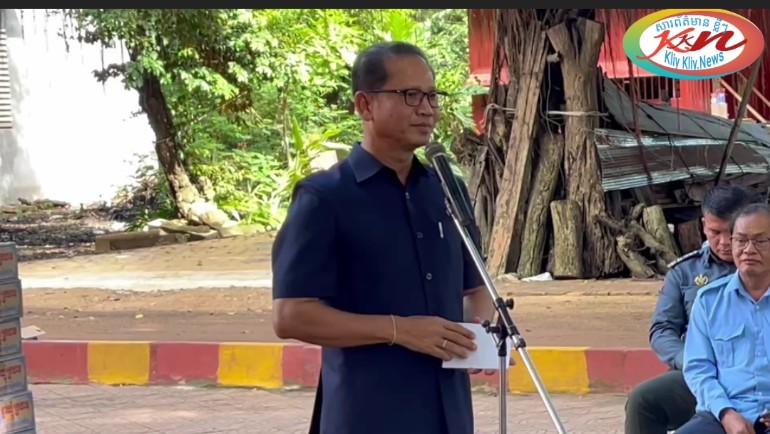 Read more about the article ឯកឧត្ដម ង៉ូវ បូរីណា អញ្ជេីញចូលរួមសំណេះសំណាល សួរសុខទុក្ខ និងផ្សព្វផ្សាយឱកាសការងារ ដល់ពលករចំណាកស្រុកវិលត្រឡប់មកមូលដ្ឋានវិញ