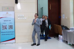 Read more about the article ឯកឧត្តម ប៉ែន បូណា អញ្ជើញបើកវគ្គបណ្តុះបណ្តាលផ្ទៃក្នុង ស្ដីពី «ទស្សនវិជ្ជាក្នុងវិស័យព័ត៌មាន»