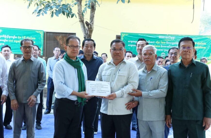 ឯកឧត្តម ង៉ូវ បូរីណា អញ្ជើញចូលរួម ក្នុងពិធី សំណេះសំណាល និងនាំយកអំណោយជូន បងប្អូនភៀសសឹកទូទាំងស្រុកអូររាំងឪ