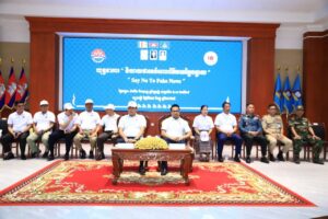 Read more about the article ក្រសួងព័ត៌មាន សហការជាមួយ រដ្ឋបាលខេត្តត្បូងឃ្មុំ បើកយុទ្ធនាការដង្ហែក្បួនទ្រង់ទ្រាយធំ ប្រឆាំងព័ត៌មានក្លែងក្លាយ ដើម្បីការពារសន្តិសុខសង្គមឌីជីថល