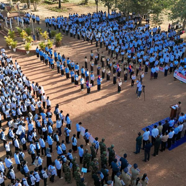 មន្ទីរព័ត៌មានខេត្តត្បូងឃ្មុំ សហការជាមួយរដ្ឋបាលស្រុកពញាក្រែក ធ្វើយុទ្ធនាការប្រយុទ្ធប្រឆាំងព័ត៌មានក្លែងក្លាយ និងដើរដង្ហែក្បួន ក្រោមពាក្យស្លោក «និយាយថាទេចំពោះព័ត៌មានក្លែងក្លាយ»