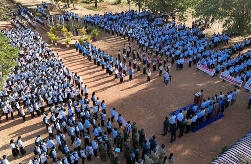 មន្ទីរព័ត៌មានខេត្តត្បូងឃ្មុំ សហការជាមួយរដ្ឋបាលស្រុកពញាក្រែក ធ្វើយុទ្ធនាការប្រយុទ្ធប្រឆាំងព័ត៌មានក្លែងក្លាយ និងដើរដង្ហែក្បួន ក្រោមពាក្យស្លោក «និយាយថាទេចំពោះព័ត៌មានក្លែងក្លាយ»