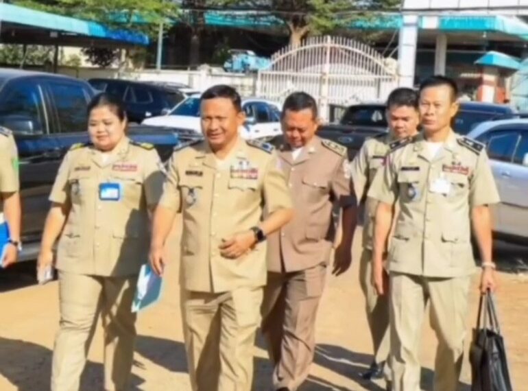 លោកឧត្តមសេនីយ៍ទោ ហេង វុទ្ធី ស្នងការ នគរបាលខេត្តកំពង់ចាម អញ្ជើញដឹកនាំកិច្ចប្រជុំ ផ្សព្វផ្សាយទិសដៅរបស់អគ្គស្នងការដ្ឋាន នគរបាលជាតិ