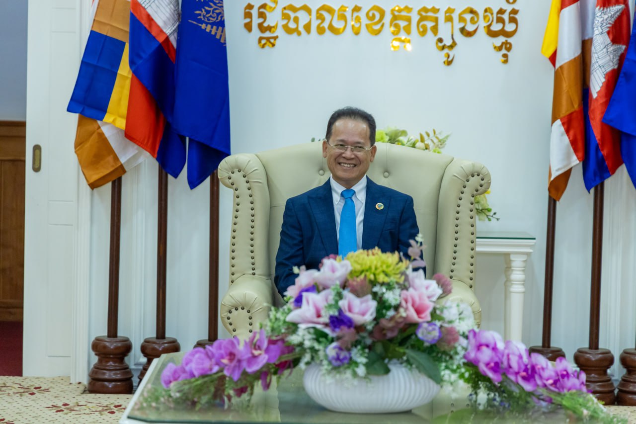 Read more about the article ប្រធានក្រុមការងាររាជរដ្ឋាភិបាលមូលដ្ឋានខេត្តត្បូងឃ្មុំ ណែនាំឲ្យក្រុមការងារបន្តគាំទ្រ ការអភិវឌ្ឍមូលដ្ឋាន សំដៅឆ្លើយតបគោលនយោបាយ របស់រាជរដ្ឋាភិបាល ឱ្យកាន់តែមានប្រសិទ្ធភាព