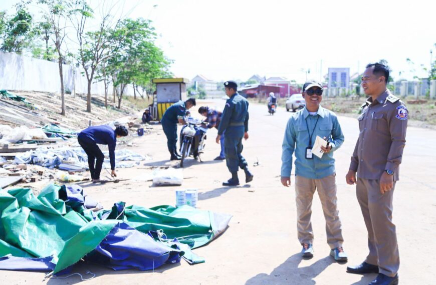 អាជ្ញាធរខេត្តត្បូងឃ្មុំចុះរុះរើ តូបអាណាធិបតេយ្យមុខមន្ទីរពេទ្យមិត្តភាពកម្ពុជា-ចិន ដើម្បីលើកកម្ពស់សោភ័ណភាព និងសណ្តាប់ធ្នាប់សាធារណៈ