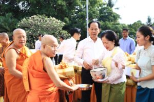 Read more about the article ឯកឧត្តម ជា សុផារ៉ា និងលោកជំទាវ ដឹកនាំរៀបចំពិធីបុណ្យឆ្លងដំបូលព្រះវិហារថ្មី វត្តនាគវ័ន្ត និងប្រារព្ធពិធីចម្រើនជន្មាយុ នៅស្រុកក្រូចឆ្មារ