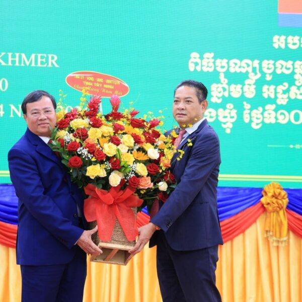 ថ្នាក់ដឹកនាំខេត្តត្បូងឃ្មុំ ទទួលជួបគណៈប្រតិភូខេត្តតៃនិញ និងខេត្តដុងណាយ ក្នុងឱកាសចូលរួមអបអរសាទរបុណ្យចូលឆ្នាំថ្មីប្រពៃណីជាតិខ្មែរ