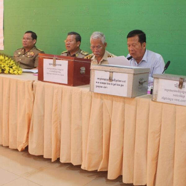 ប្រជាកសិកររស់នៅក្នុងស្រុកអូរាំងឳ ខេត្តត្បូងឃ្មុំ ចំនួន ៥ ឃុំ សប្បាយរីករាយ ខណ:ទទួលបានបណ្ដាញប្រព័ន្ធធារាសាស្ត្រចំនួន ៤ និងអាងស្តុកទឹកសម្រាប់ស្រោចស្រប់ស្រូវ ក៏ដូចជាដំណាំរួមផ្សំផ្សេងៗ