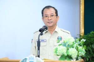 Read more about the article ក្រុមហ៊ុនធំៗ បានចុះកិច្ចសន្យាបោះទុនទឹកប្រាក់ ១,៣ លានដុល្លារ ដើម្បីទិញកសិផលពីកសិករខេត្តត្បូងឃ្មុំ ដើម្បីធានាស្ថិរភាពតម្លៃ និងទីផ្សារ