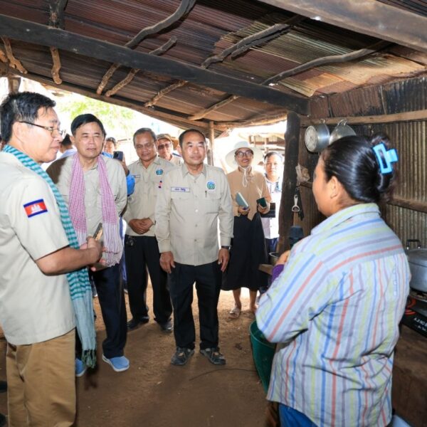ថ្នាក់ដឹកនាំក្រសួងកសិកម្ម ចុះជំរុញសង្វាក់ផលិតកម្ម និងបច្ចេកវិទ្យាកសិកម្មទំនើបក្នុងខេត្តត្បូងឃ្មុំ ដើម្បីលើកកម្ពស់សេដ្ឋកិច្ចគ្រួសារកសិករ